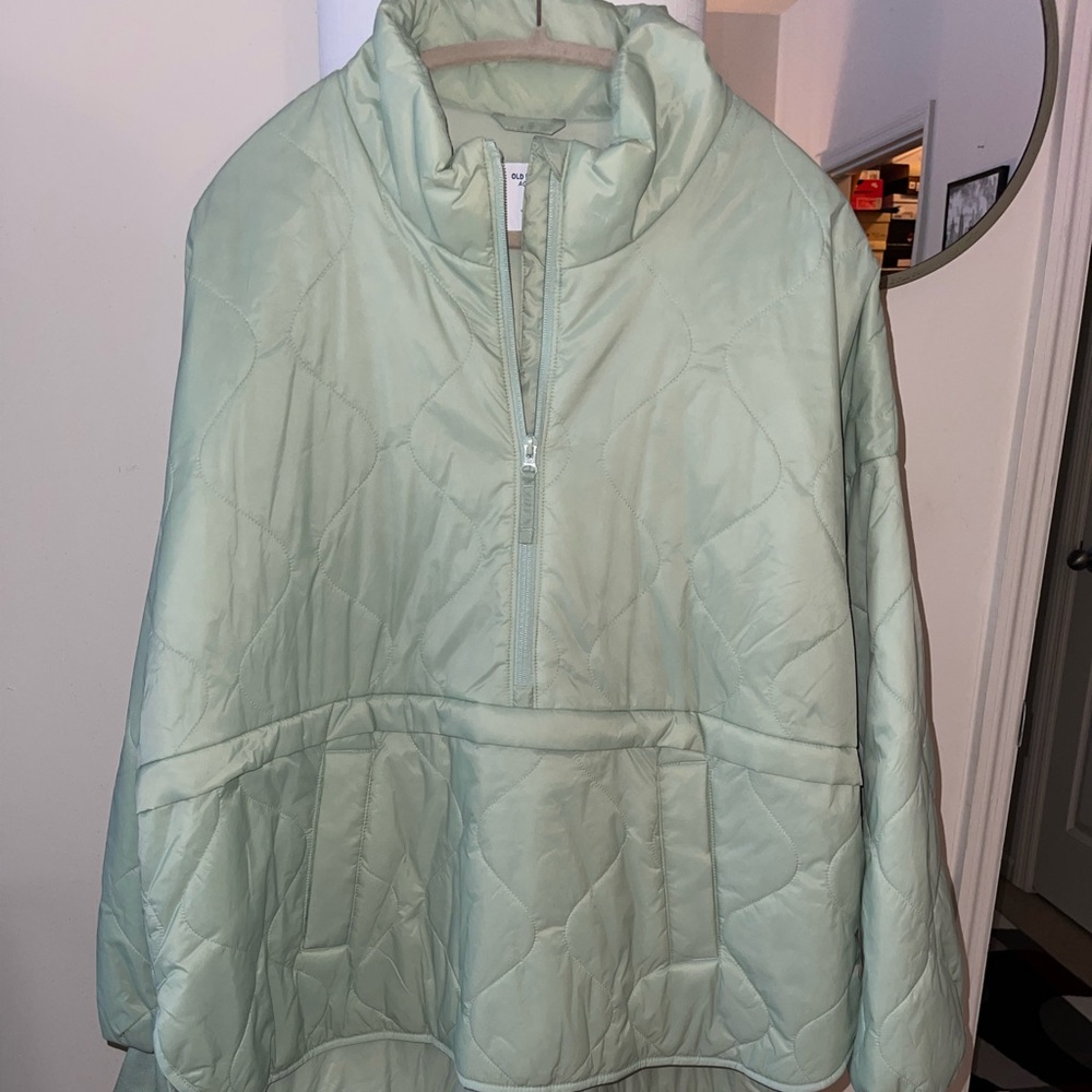 Old Navy Quilted 1/2 Zip Pullover. NWOT